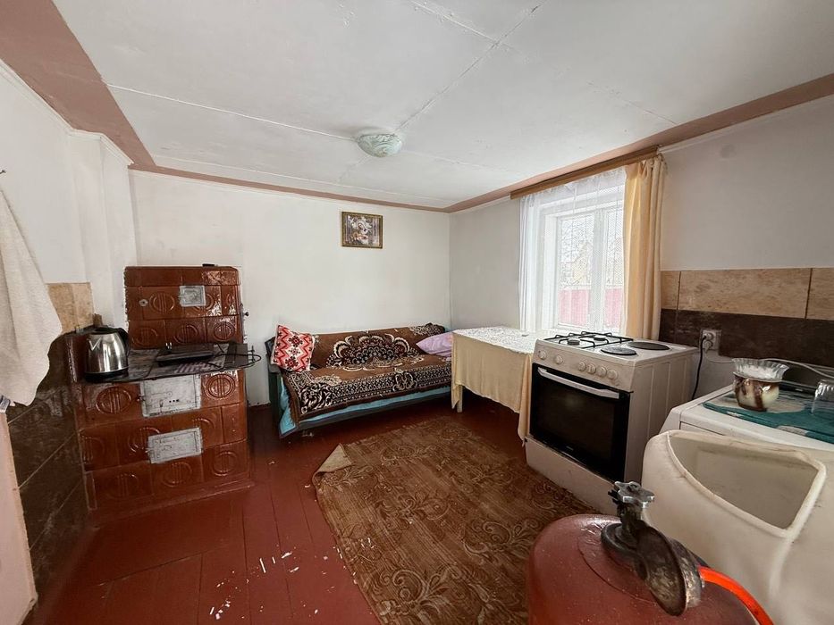 Продаж будинку с. Шабельня ділянка 12 сот.