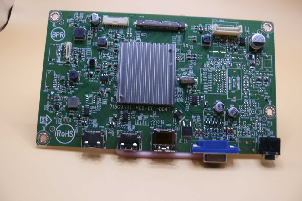 Placa principal com a referência 715G9584-MOB-B01-004T.