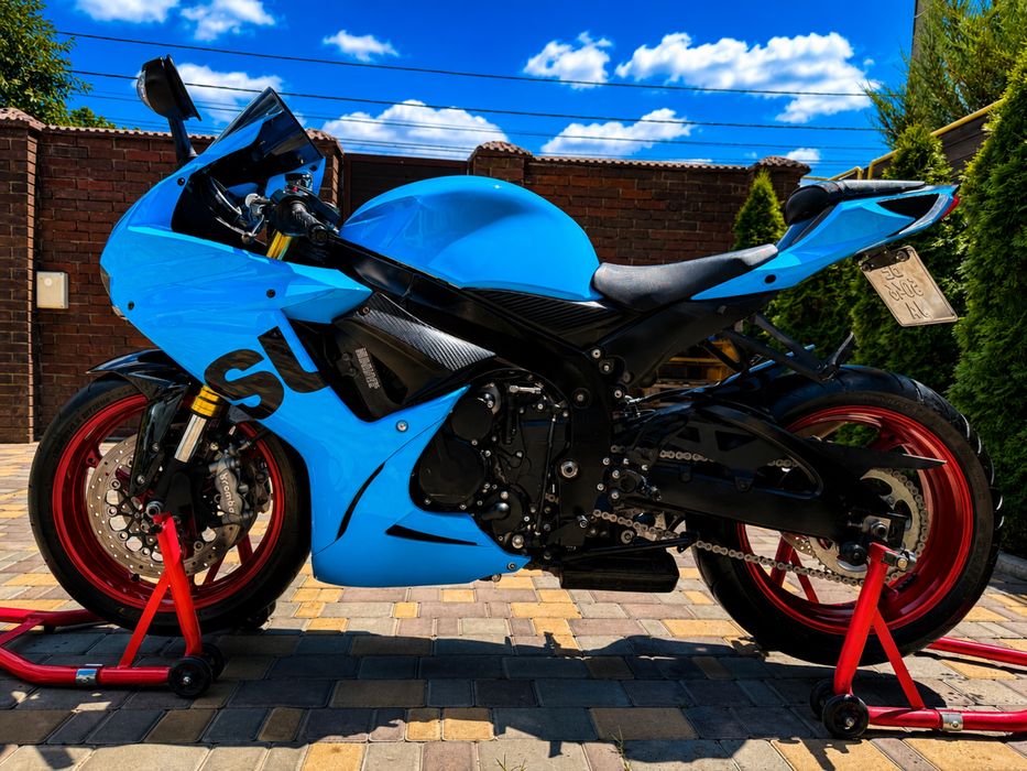 Мотоцикл suzuki gsx-r 750 2024 года