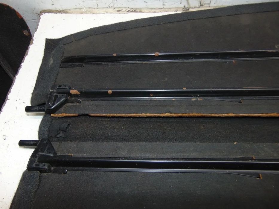 Toyota Corolla Liftback chapeleira usado em bom estado