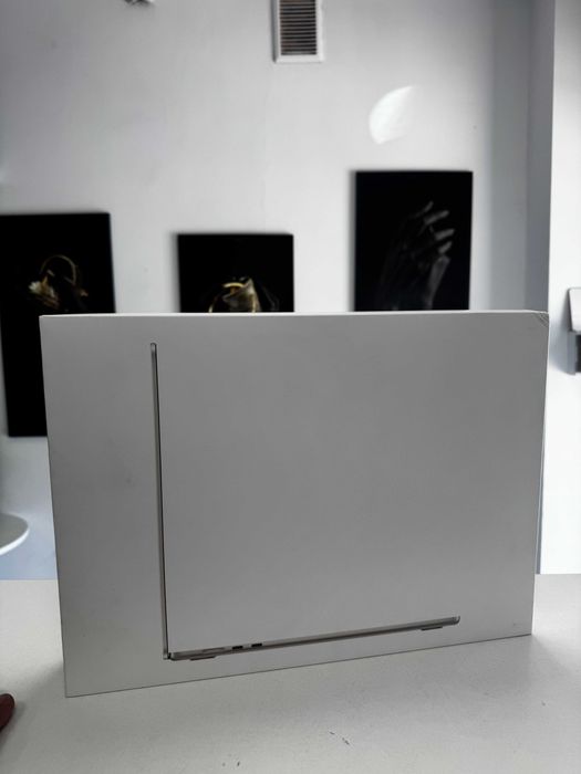 Apple MacBook 15" Air chip M5 25GB ram 1TB dysk