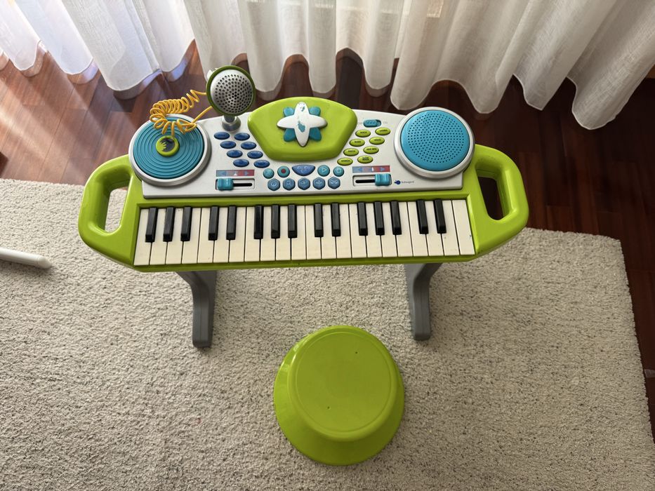 Piano de brincar