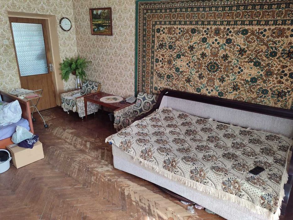 Продам 2х к. квартиру Центр, пр. Науки