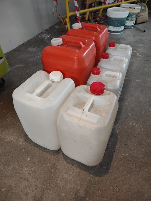 Bidons - jerricans diversos