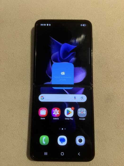 Samsung Galaxy Z Flip3