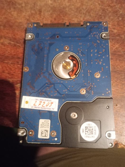 Продам жосткий диск Хитачи на 750 гб