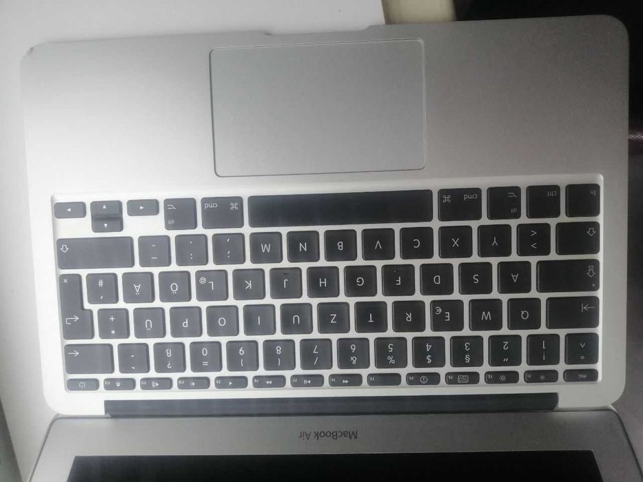 Ноутбук MacBook Air A1370 emc 2393