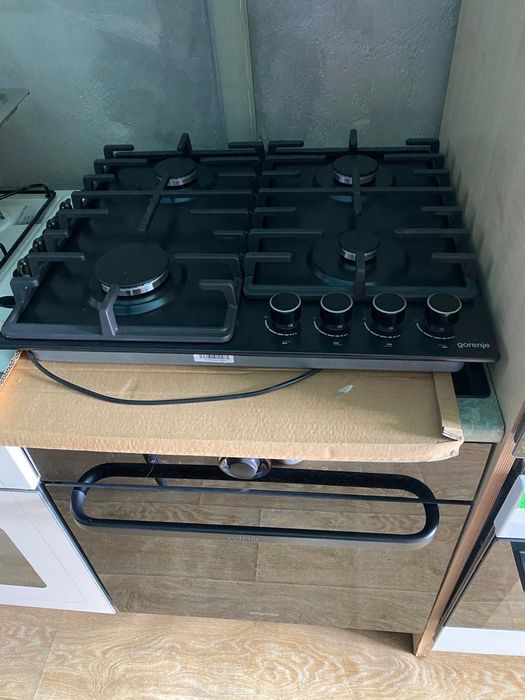 Варильна поверхня газова Gorenje GT642AB варочная поверхность