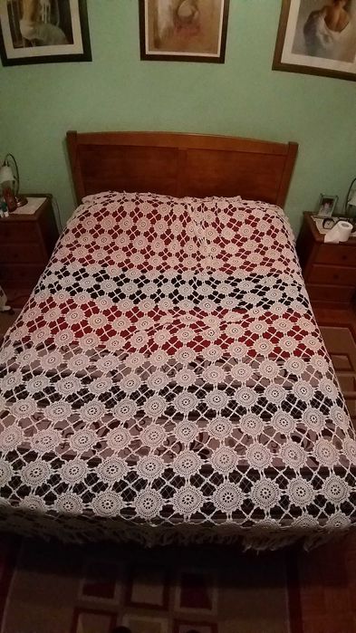 colcha em renda feita á mão com franjas 1