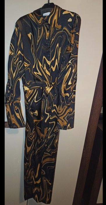 Nowa sukienka midi S 36 mango szmijzerka czarno złota