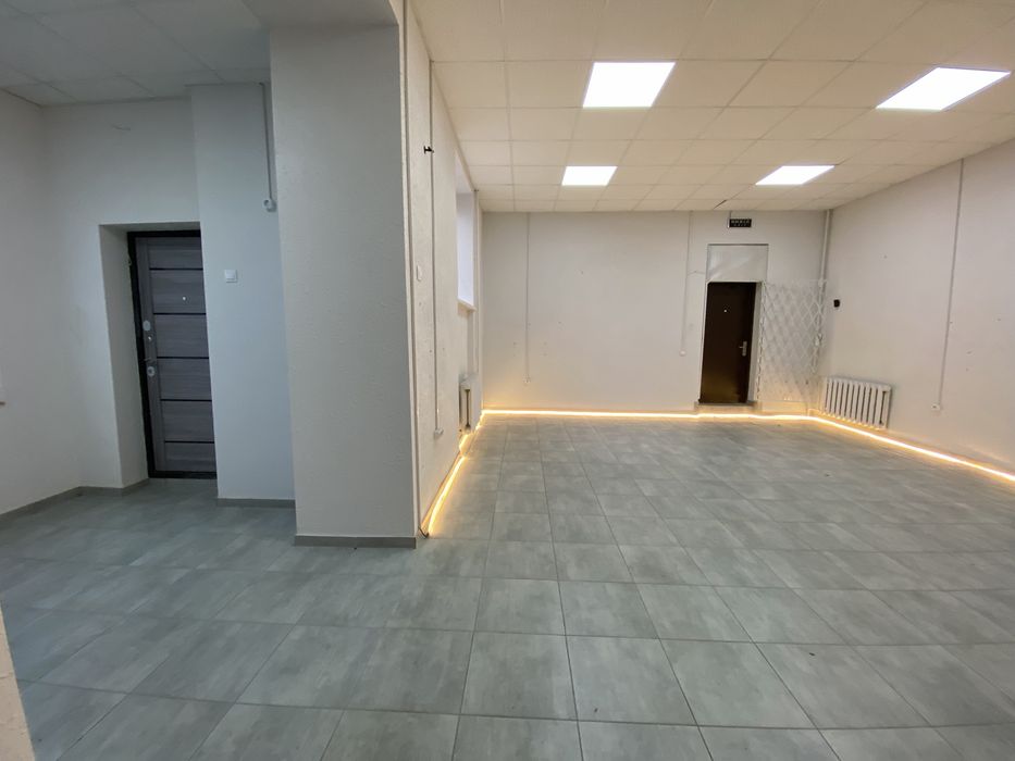 ТЕРМІНОВО продам комерційне приміщення в центрі