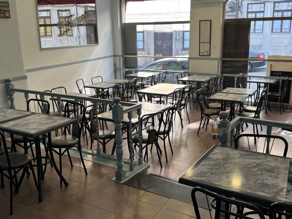 Café no centro do Porto