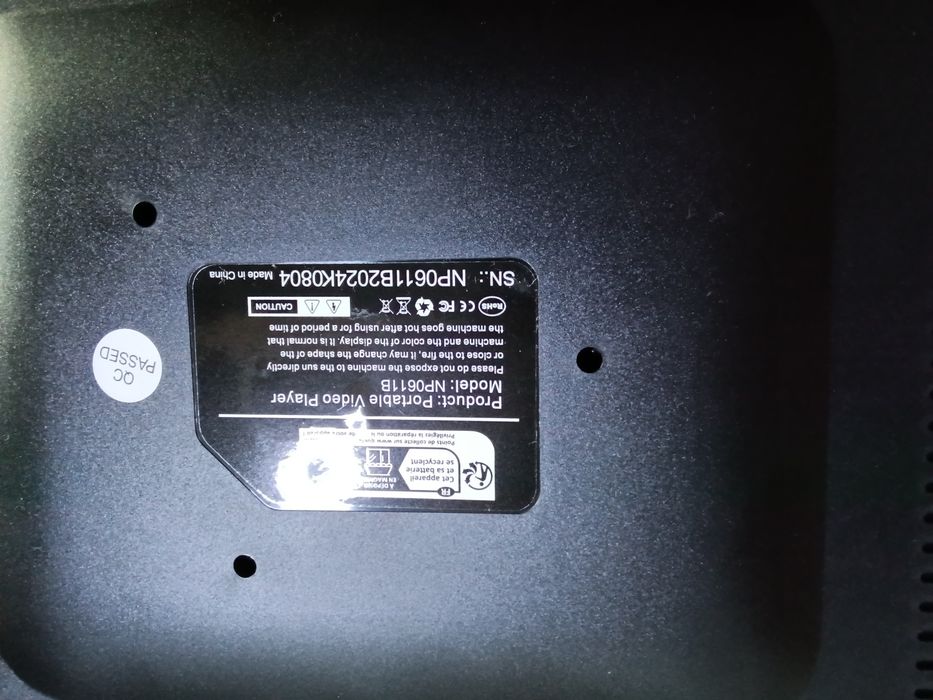 Продаю портативний DVD GOnavidio NP0611B 16" новий з HDMI