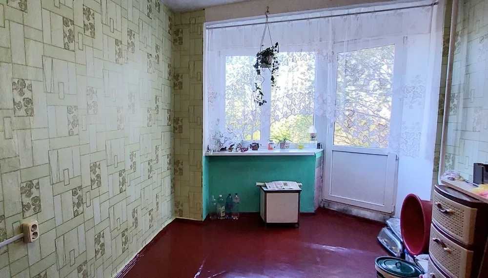 4комнаты  в коммуне Давида Ойстраха