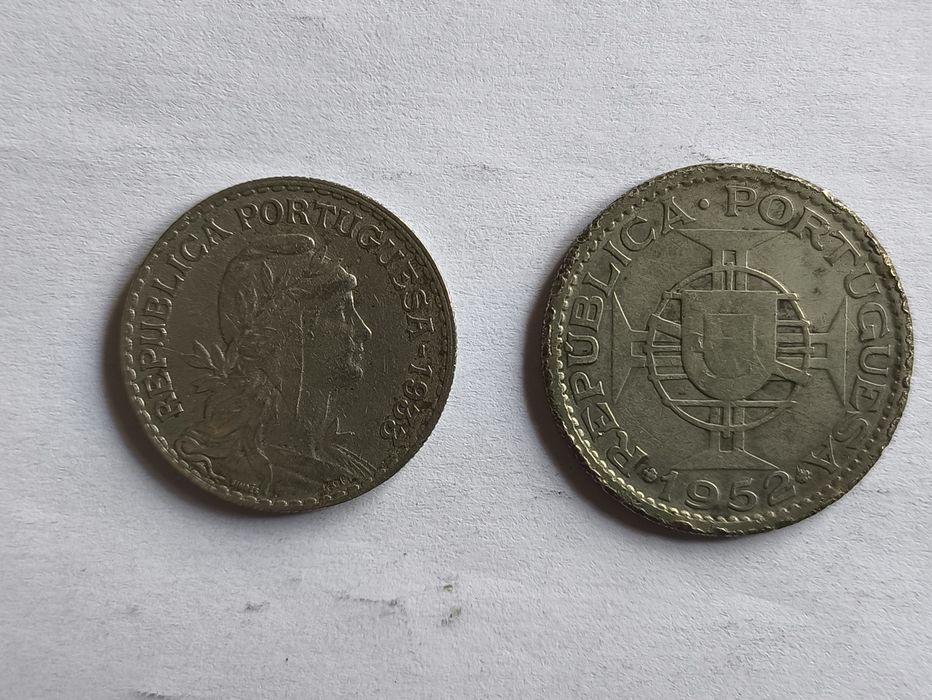 Moedas das Ex-Colonias [Angola, Guiné, Macau e Moçambique]
