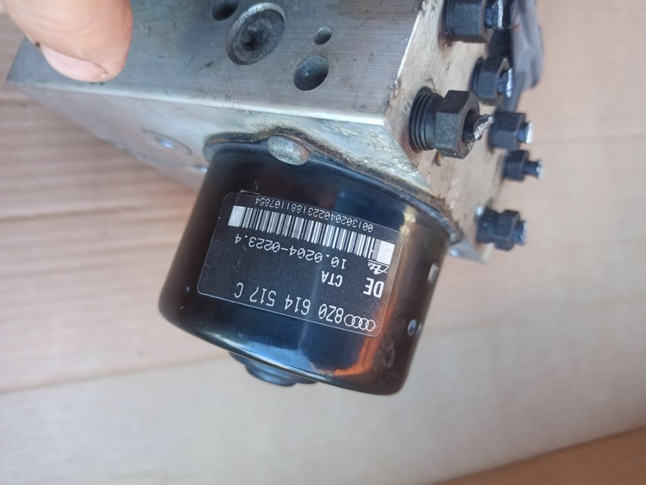 AUDI A2 POMPA STEROWNIK ABS 8Z0.614.517C E 8Z0.907.379B