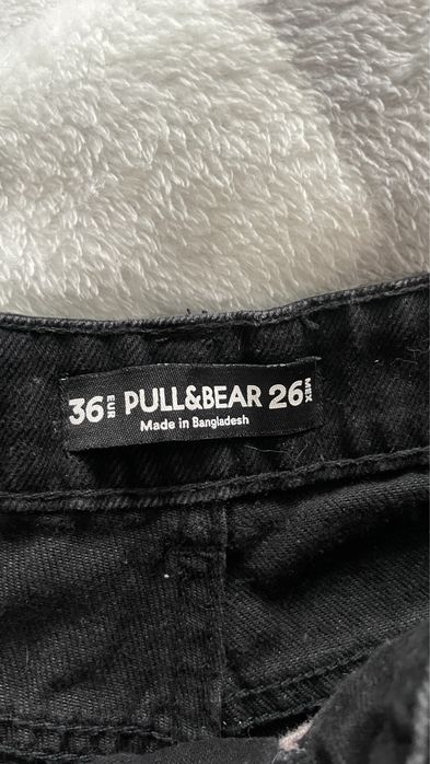 Czarne dzisnowe szorty w palmy pull & bear S/36