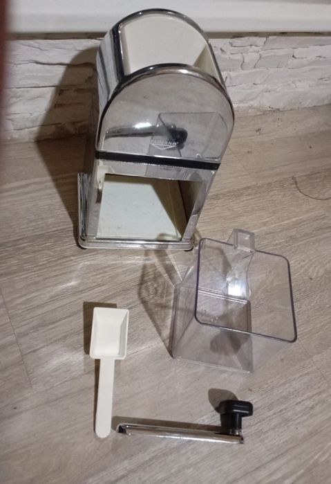 Ручной измельчитель для льда Paderno. Барное оборудование
Ручной льдок