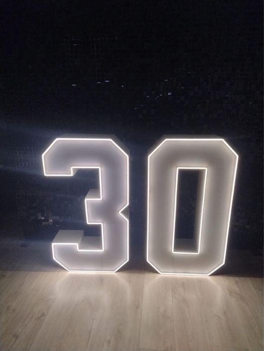 Cyfra 18 Neon Led dekoracja 30 40 50