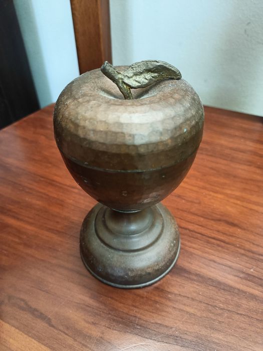 Chávena de chocolate decorativa em cobre