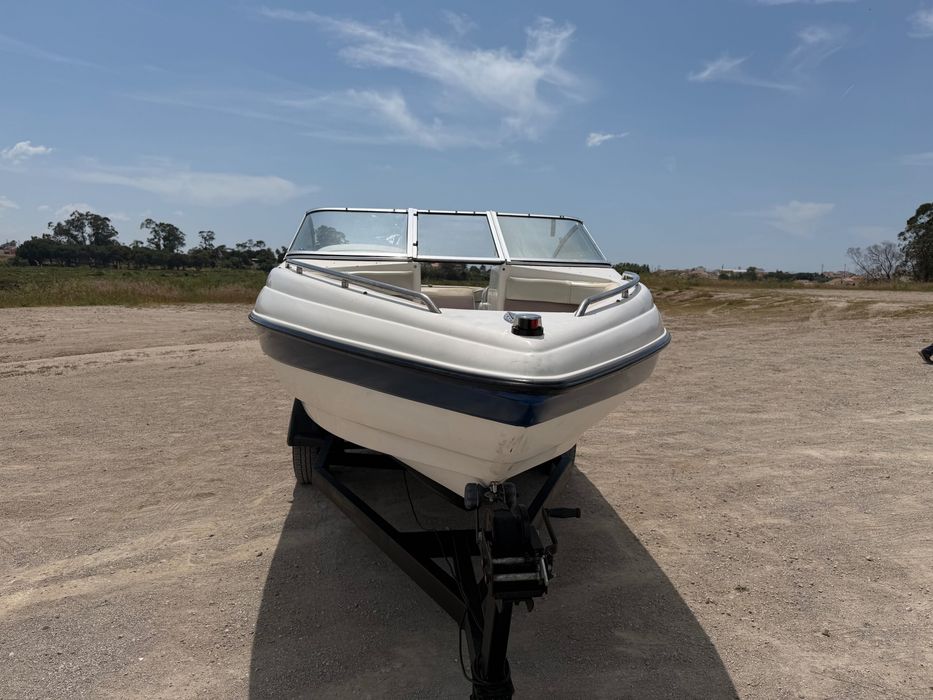 Vendo Lancha Caravelle com Atrelado Matriculado