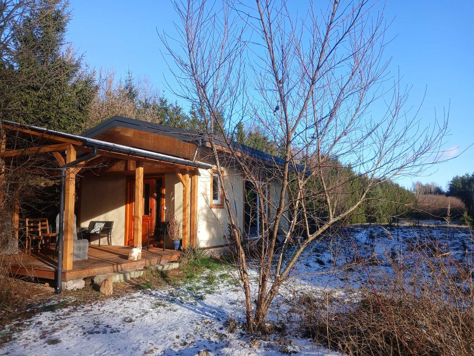 Mały domek na urlop pod lasem Nocleg