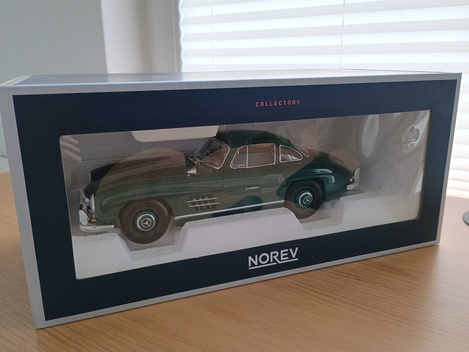 Mercedes 300sl Gullwing racing green Norev 1:18