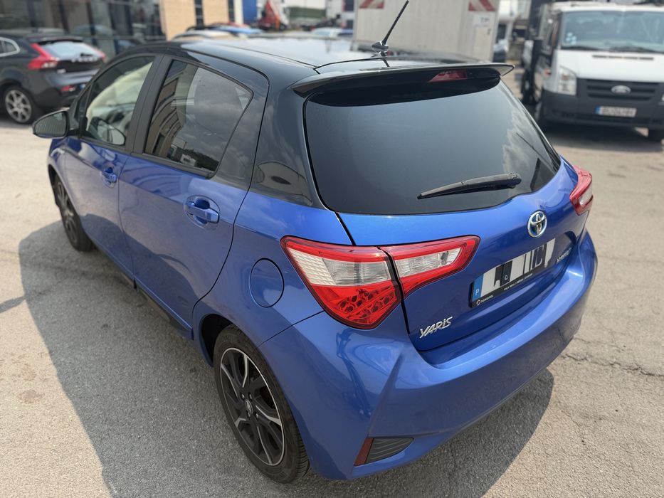 Toyota yaris 1.4 hybrid  autonatico