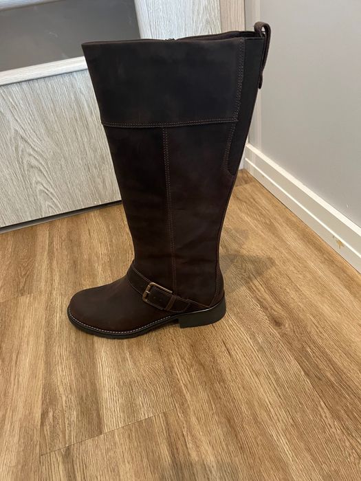 Kozaki brązowe, skórzane i ocieplane  firmy Clarks rozmiar 41