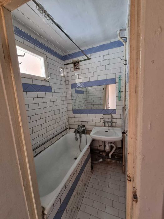 Продам 2к.кв. на Павловому Полі, 23 Серпня 47, 2 хв. від метро