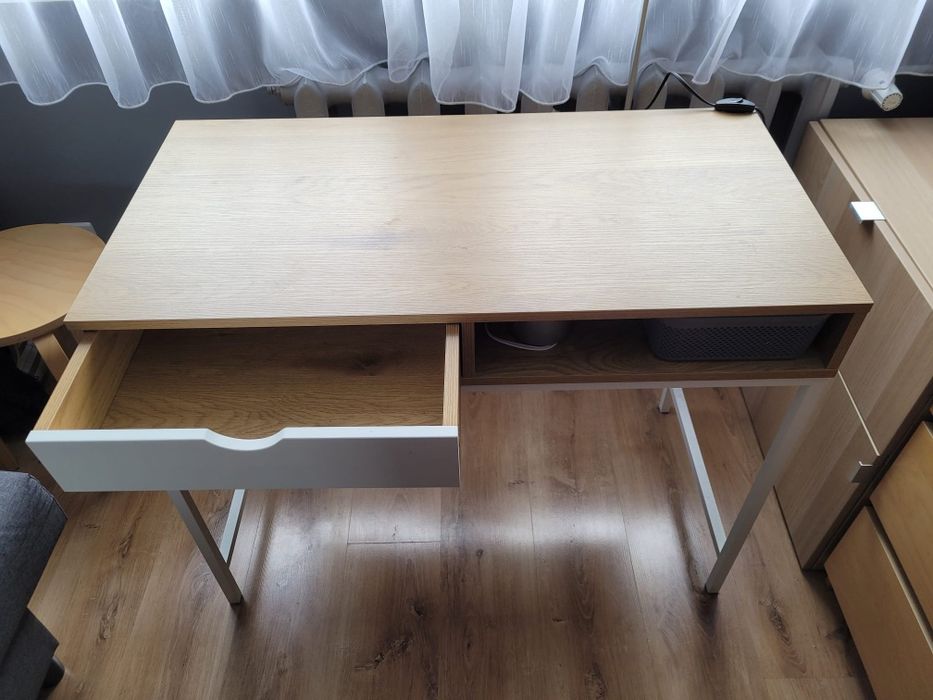 Sprzedam biurko biale