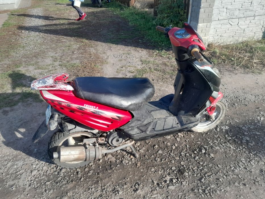 Продаю скутер погано заводиться