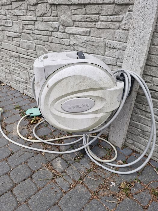 Wąż ogrodowy z bębnem