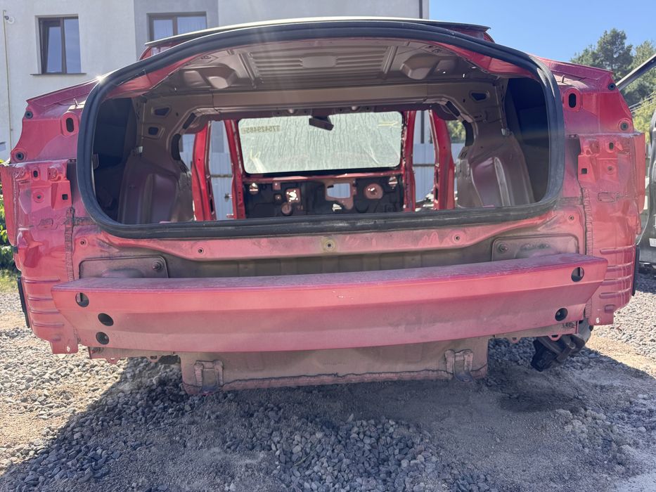 Задній підсилювач tesla model 3 бампера