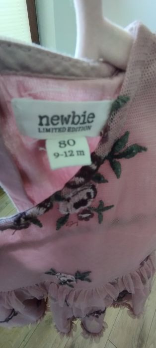 Sukienka Newbie 80 jak nowa
