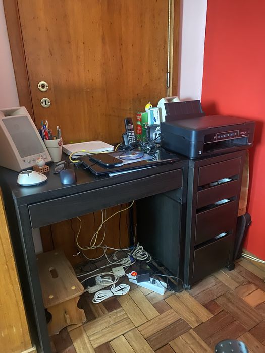 Secretaria de escritorio com modulo de gavetas