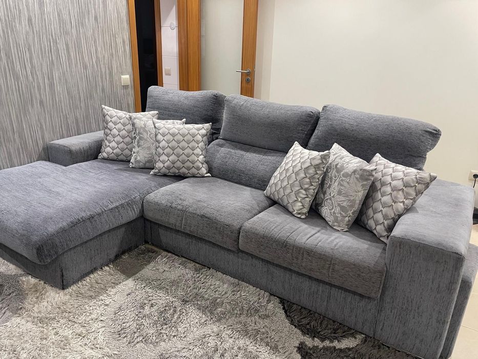 Sofa 3 lugares 2.70cm comprimento