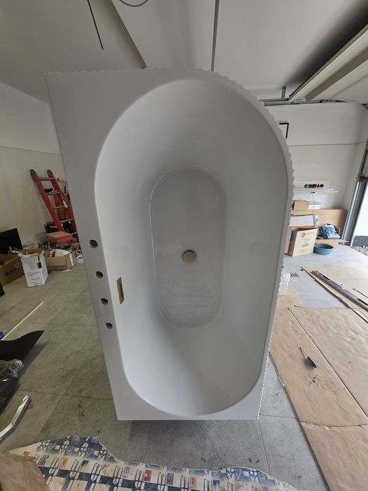 Wanna Ryflowana 4 otworowa 150 cm