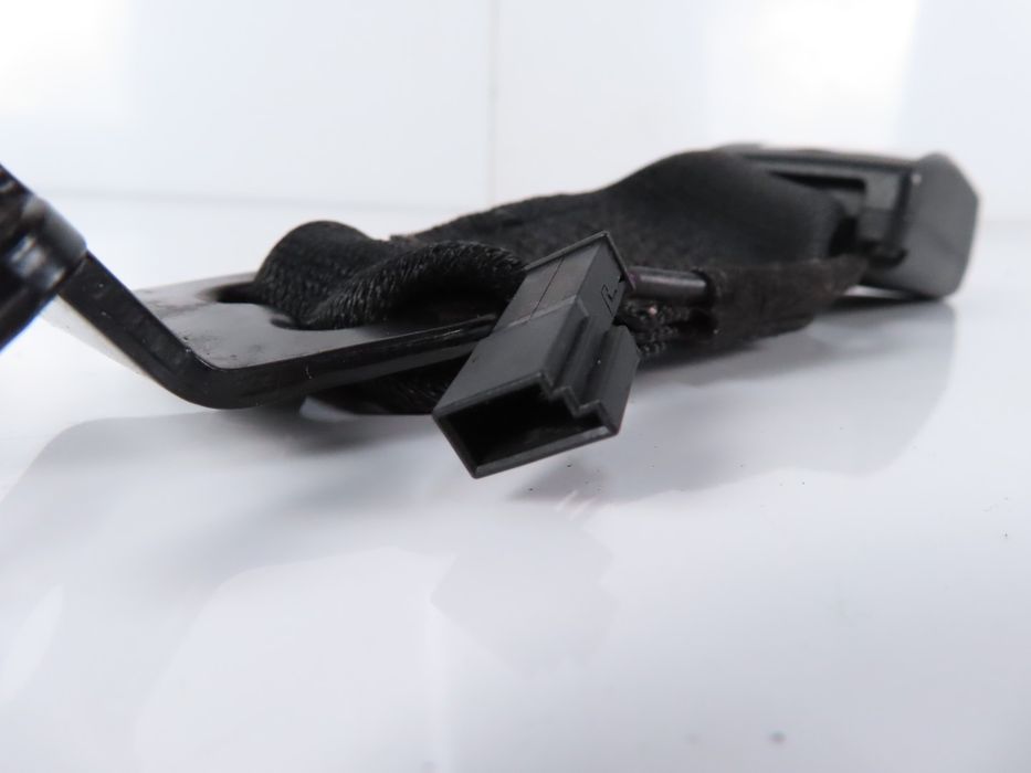 Encaixe Do Cinto Bmw 1 Ref: 72117266352
