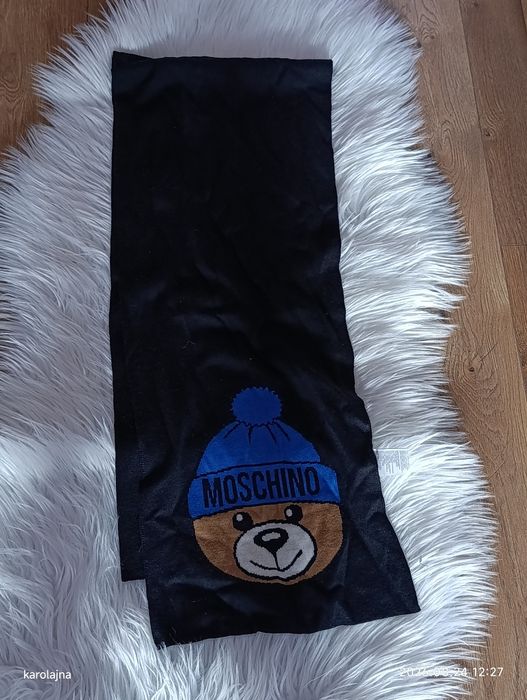 Moschino szalik damski. Nowy