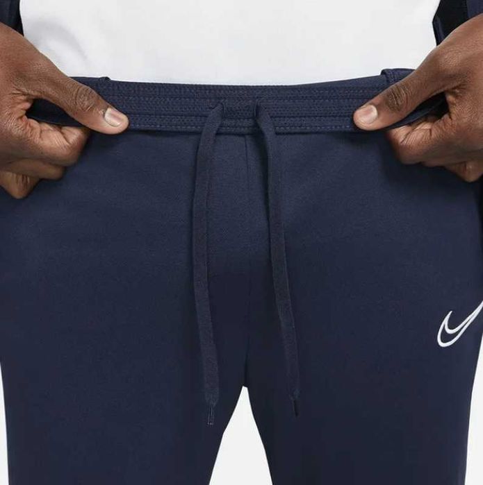 Мужской спортивный костюм Nike