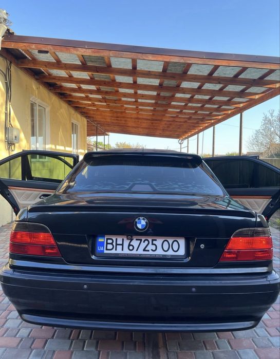 BMW 7 series 735 IL 1999 rest