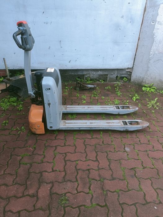 Paleciak elektryczny STILL ECH 15