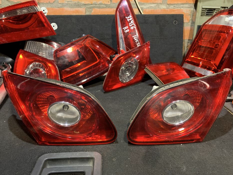 Задні внутрішній Фонарі Volkswagen Passat СС 2009-2013