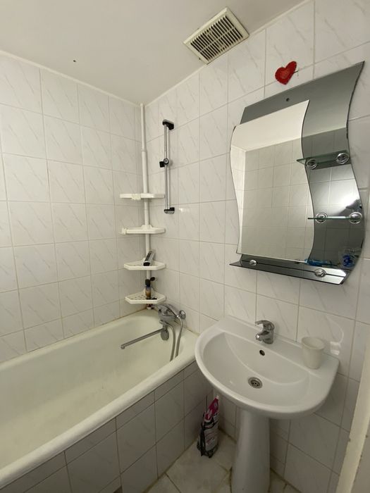 Подобово посуточно 3 кім Район Комарова можливо помісячно