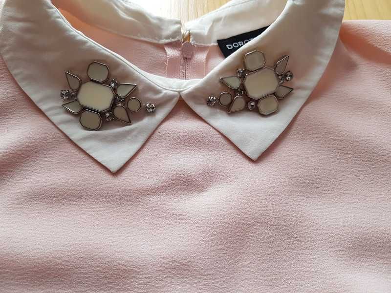 Piękna sukienka pudrowy róż Dorothy Perkins