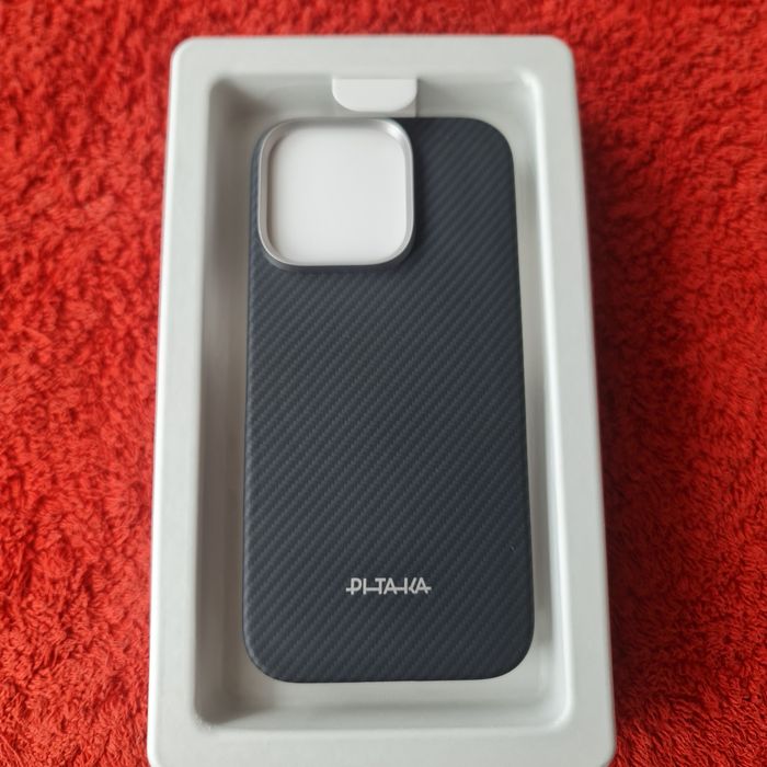 Etui pitaka Iphone 16 pro