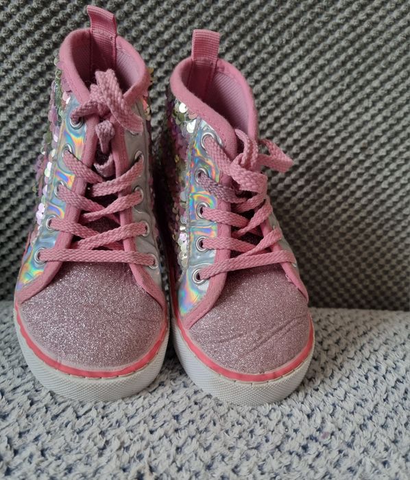 Trampki Laura Ashley rozm.25,5  dł.16cm Cekiny wiązane