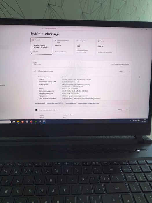 Laptop gamingowy 17 cali RTX 4070 AORUS 17
