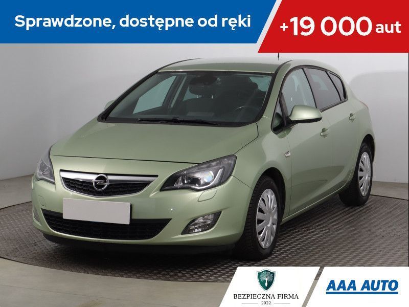 Opel Astra 1.4 T, Automat, Klimatronic, Tempomat, Parktronic
